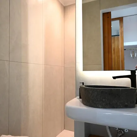 Hotel apartamentowy Beachfront Cycladic Irene Boutique 4*