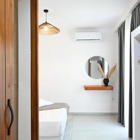 Beachfront Cycladic Irene Boutique 4*