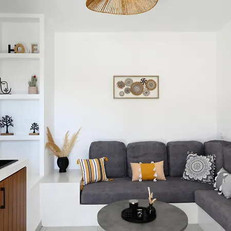 Beachfront Cycladic Irene Boutique 4*