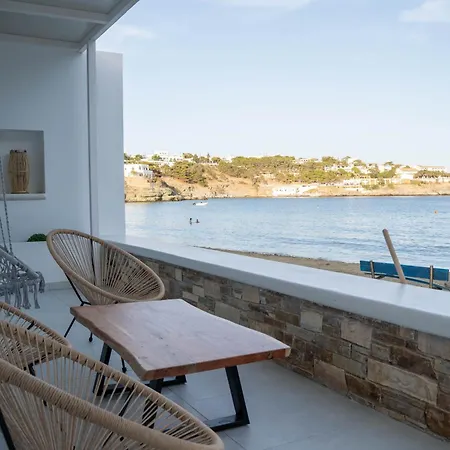 Hotel apartamentowy Beachfront Cycladic Irene Boutique Kanala