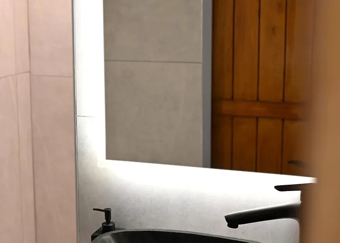 Beachfront Cycladic Irene Boutique מלון דירות