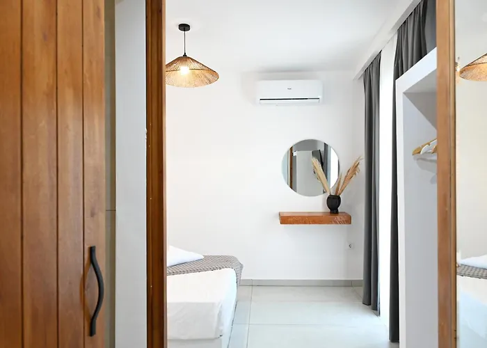 Beachfront Cycladic Irene Boutique 4*